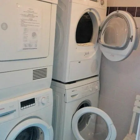 T2 Lumineux, Dernier étage, Parking Privatif à - Fr-1-555-42 Appartement Aix-les-Bains